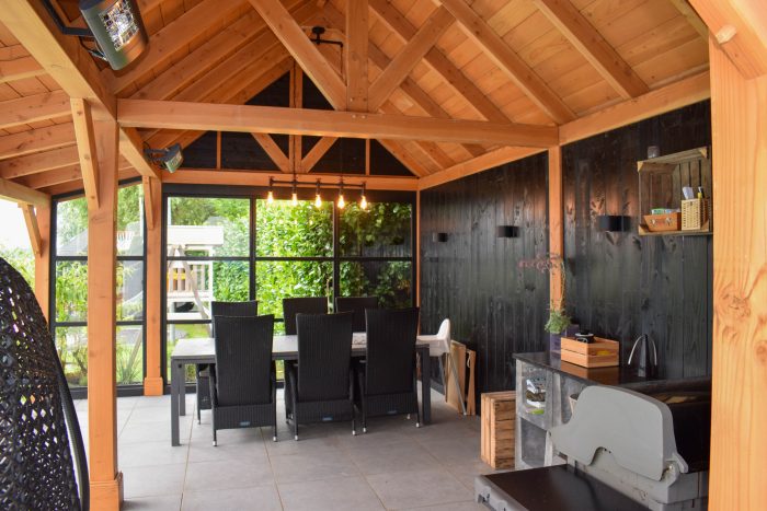 Zadeldak Milaan – Poolhouse